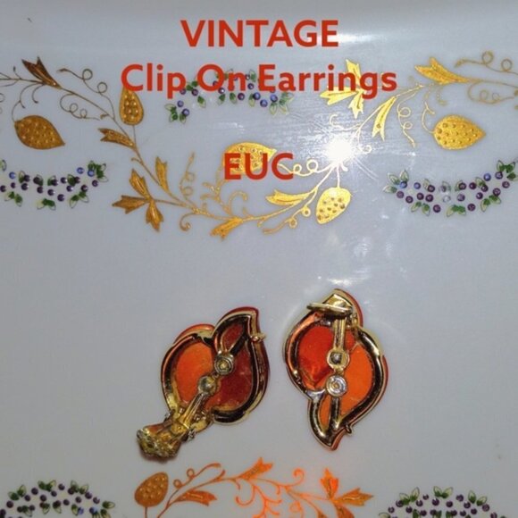 50s 60s Vintage Lisner Lucite Thermoset Clip On Earrings - Picture 4 of 4